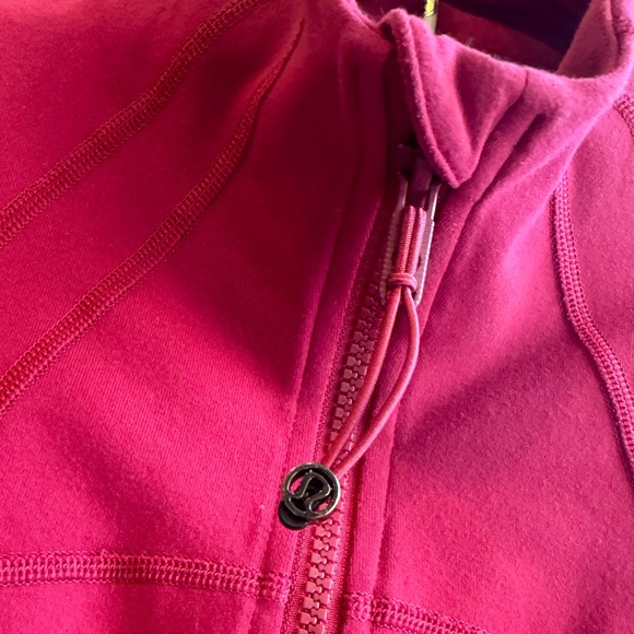 Lululemon Define Jacket - size 6 - Picture 3 of 6